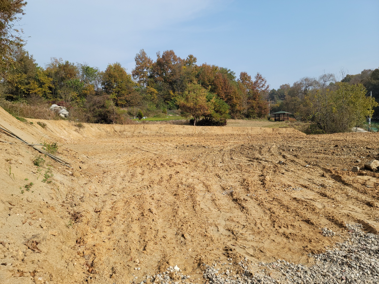 벽진면 야산자락 전원주택지 쉼터 사진 - 5