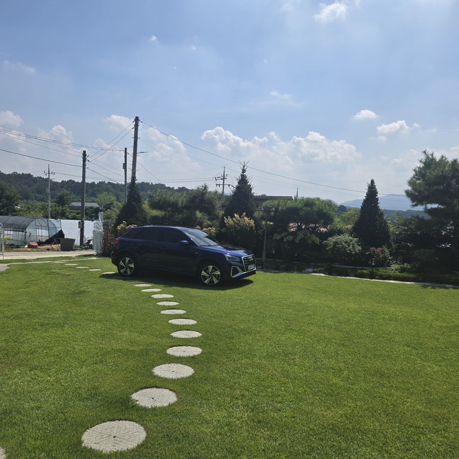 꽃들이 만발 화원같은 전원주택. 사진 - 9